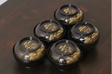和製アンティーク　大正昭和初期　蝶や草花の蒔絵が品のある木製のお椀5客セット(漆器)