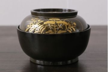 和製アンティーク　大正昭和初期　蝶や草花の蒔絵が品のある木製のお椀5客セット(漆器)