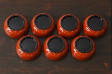 和製アンティーク　朱塗り　和モダンなデザインがお洒落な木製のお椀7客セット(漆器、和食器)
