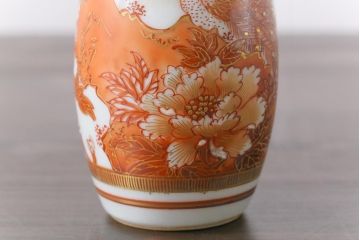 和製アンティーク　九谷赤絵　牡丹花鳥　孔雀　箱付き　徳利・お猪口・盃洗　酒器セット(九谷焼、盃、和食器)
