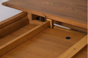 ヴィンテージ家具　イギリスビンテージ　ERCOL(アーコール)　エレガントなドローリーフテーブル(ダイニングテーブル)