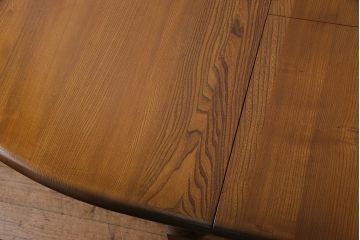ヴィンテージ家具　イギリスビンテージ　ERCOL(アーコール)　エレガントなドローリーフテーブル(ダイニングテーブル)