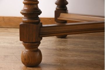 ヴィンテージ家具　イギリスビンテージ　ERCOL(アーコール)　エレガントなドローリーフテーブル(ダイニングテーブル)