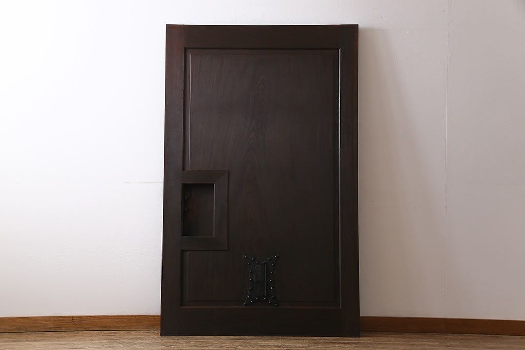 和製アンティーク　総ケヤキ材　和モダンの空間におすすめの一枚板の蔵戸(引き戸、建具、玄関戸)