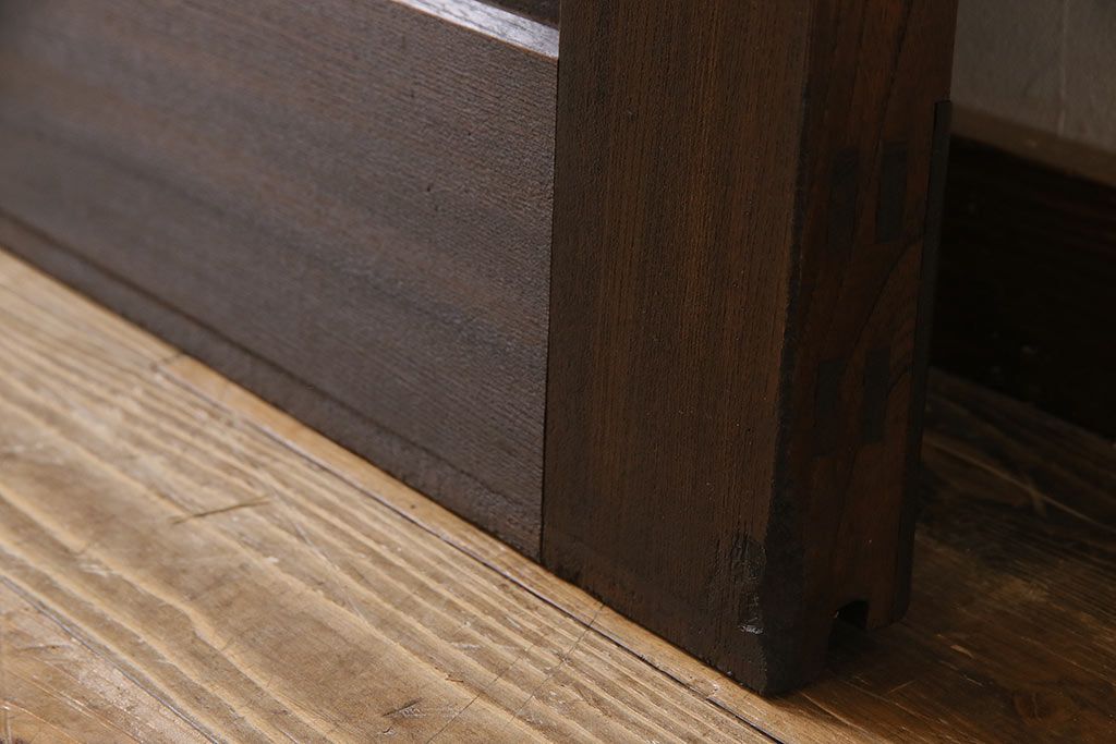和製アンティーク　総ケヤキ材　和モダンの空間におすすめの一枚板の蔵戸(引き戸、建具、玄関戸)