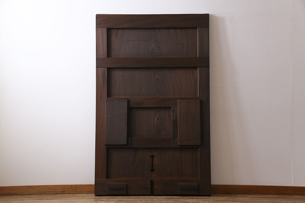 和製アンティーク　総ケヤキ材　和モダンの空間におすすめの一枚板の蔵戸(引き戸、建具、玄関戸)