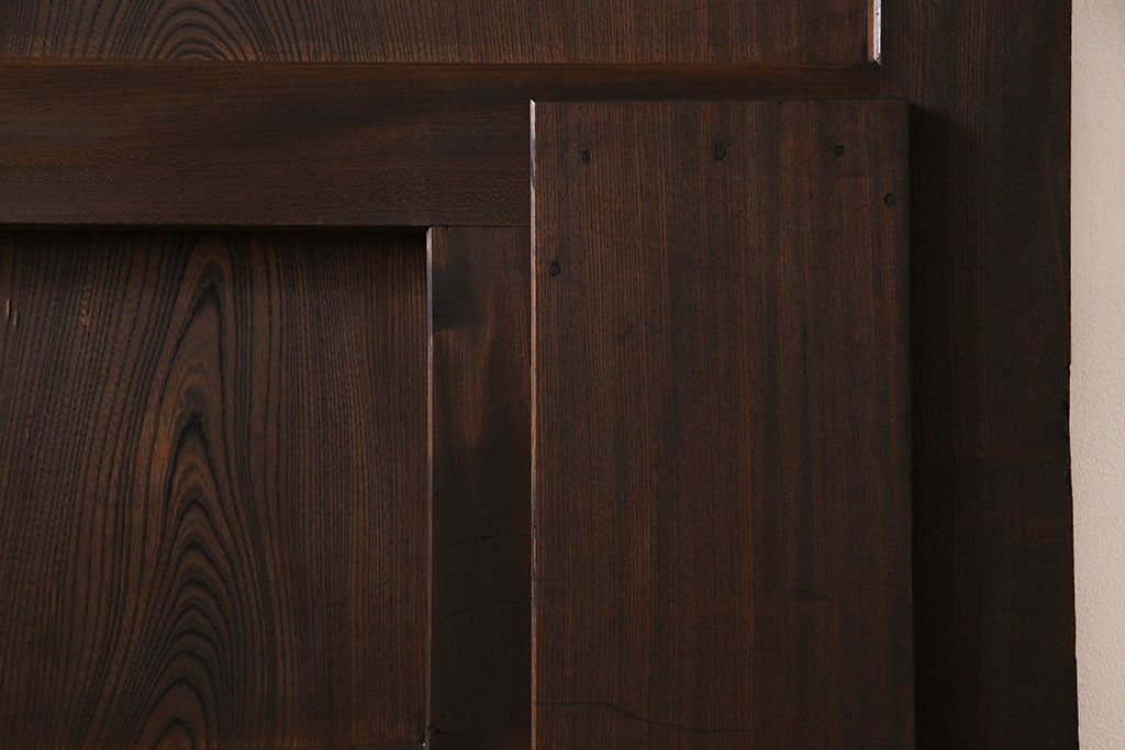 和製アンティーク　総ケヤキ材　和モダンの空間におすすめの一枚板の蔵戸(引き戸、建具、玄関戸)