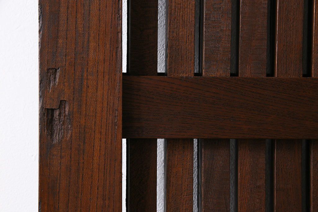 和製アンティーク　最高級品　ケヤキ材　貫禄ある堅牢な金具の装飾が見事な富山蔵戸(建具、引き戸、飾り、玄関戸)