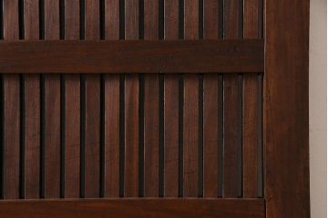 和製アンティーク　最高級品　ケヤキ材　貫禄ある堅牢な金具の装飾が見事な富山蔵戸(建具、引き戸、飾り、玄関戸)