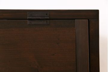 アンティーク家具　リメイク品　明治期の松材を利用したパタパタ扉のローボード(リビングボード、戸棚、収納棚)(1)