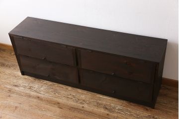 アンティーク家具　リメイク品　明治期の松材を利用したパタパタ扉のローボード(リビングボード、戸棚、収納棚)(2)