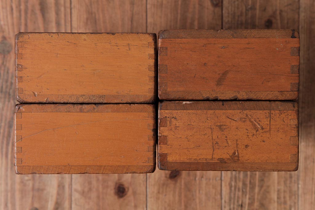 アンティーク雑貨　昭和レトロ　大きな積み木セット【マルチ/14ヶ組】(飾り台、花台、ディスプレイ雑貨)