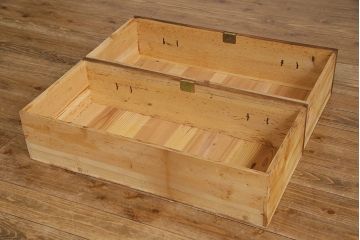 リメイク家具　鉄脚付き　レトロモダンな雰囲気が魅力的な箪笥ローボード(ローチェスト、衣装箪笥)