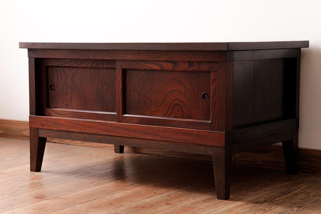 リメイク家具　前面ケヤキ材　味わいある箪笥のセンターテーブル(リビングテーブル、カフェテーブル、収納棚)