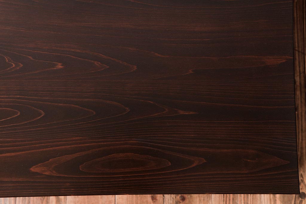 リメイク家具　前面ケヤキ材　味わいある箪笥のセンターテーブル(リビングテーブル、カフェテーブル、収納棚)