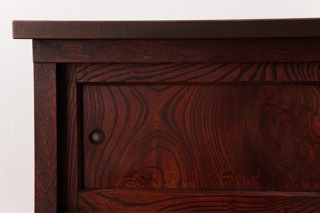 リメイク家具　前面ケヤキ材　味わいある箪笥のセンターテーブル(リビングテーブル、カフェテーブル、収納棚)