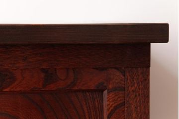 リメイク家具　前面ケヤキ材　味わいある箪笥のセンターテーブル(リビングテーブル、カフェテーブル、収納棚)