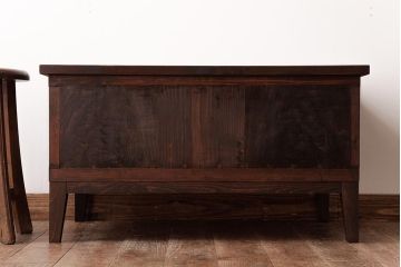 リメイク家具　前面ケヤキ材　味わいある箪笥のセンターテーブル(リビングテーブル、カフェテーブル、収納棚)