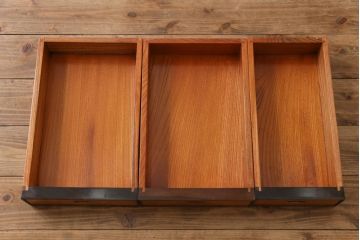 アンティーク雑貨　中古　総ケヤキ材　四尺　重厚かつ品のある佇まいが美しい関西火鉢テーブル(長火鉢、囲炉裏)