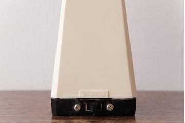 アメリカビンテージ　コンパクトに畳めるモダンなスタンドライト(卓上照明)