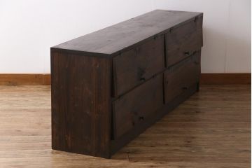 アンティーク家具　リメイク品　明治期の松材を利用したパタパタ扉のローボード(リビングボード、戸棚、収納棚)