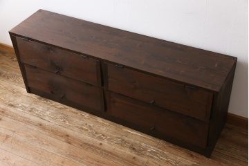 アンティーク家具　リメイク品　明治期の松材を利用したパタパタ扉のローボード(リビングボード、戸棚、収納棚)