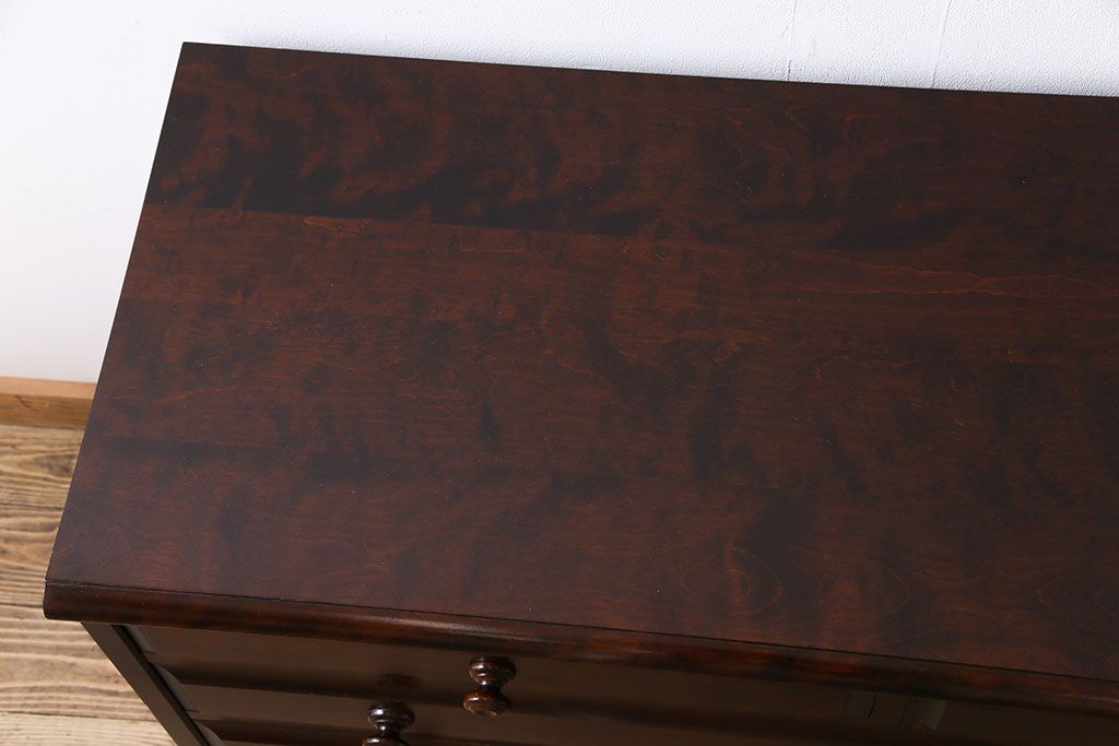 ビンテージ　北海道民芸家具　シンプルながら上品なローチェスト(引き出し、タンス)