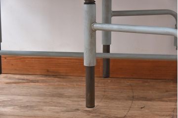 ラフジュ工房オリジナル　ペイント　淡い青緑　4脚格納スツールのテーブル(作業台、ダイニングテーブル)