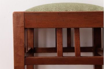 レトロ家具　昭和レトロ　ブナ材　木の温もりを感じる品の良いスツール(椅子)