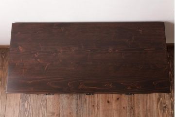 和製アンティーク　リメイク家具　優美な装飾金具が品のある鉄脚付き箪笥ローボード(リビングボード、収納棚)