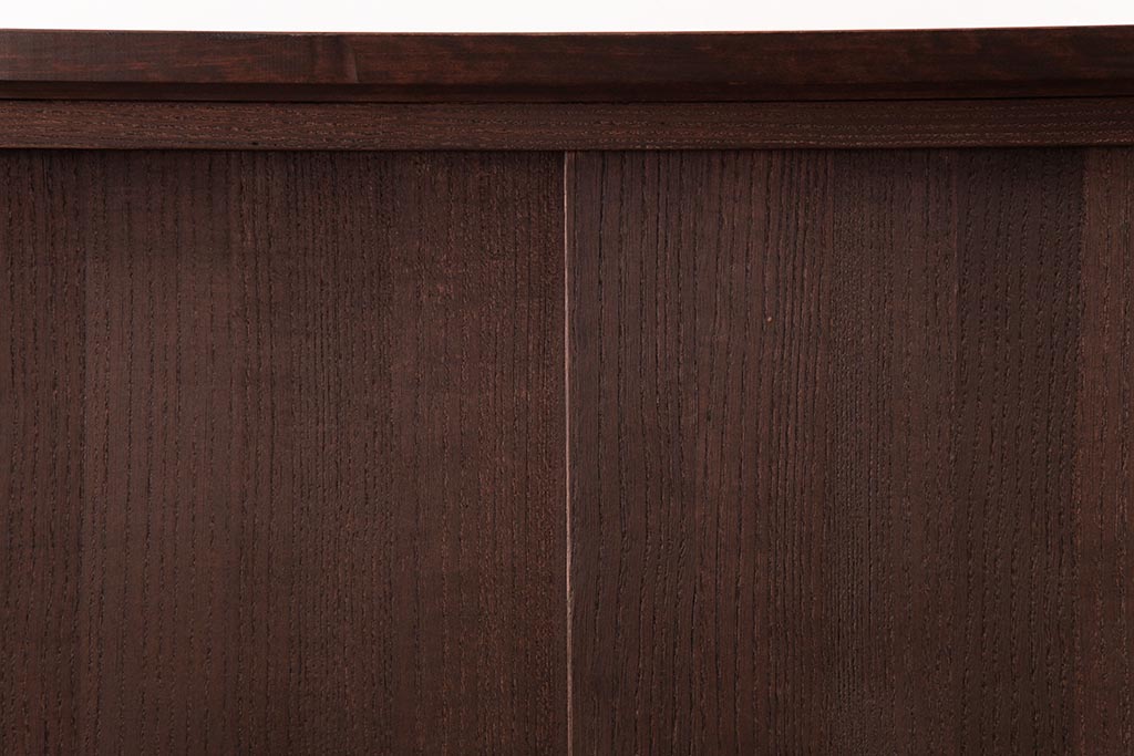 和製アンティーク　リメイク家具　優美な装飾金具が品のある鉄脚付き箪笥ローボード(リビングボード、収納棚)