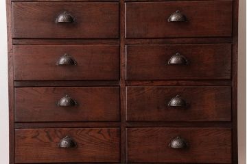 レトロ家具　和製アンティーク　栓材　レトロシックな鉄脚付きサイドチェスト(サイドキャビネット、引出し)