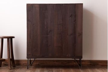 レトロ家具　和製アンティーク　栓材　レトロシックな鉄脚付きサイドチェスト(サイドキャビネット、引出し)