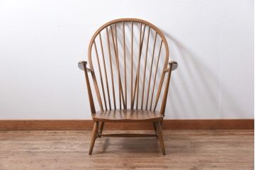 ヴィンテージ家具　イギリスビンテージ　ERCOL社(アーコール)広い背もたれが魅力のラウンジチェア(アームチェア、サロンチェア、椅子)(1)