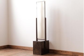 レトロ家具　昭和中期　シンプルで取り入れやすいレトロモダンなドレッサー(鏡台)
