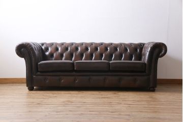 ヴィンテージ家具　イギリスビンテージ　ジャンクな風合いが格好いいチェスターフィールドソファ(3人掛け)