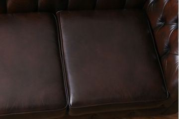 ヴィンテージ家具　イギリスビンテージ　ジャンクな風合いが格好いいチェスターフィールドソファ(3人掛け)