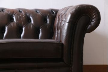 ヴィンテージ家具　イギリスビンテージ　ジャンクな風合いが格好いいチェスターフィールドソファ(3人掛け)