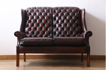 ヴィンテージ家具　イギリスビンテージ　本革　チェスターフィールド　ウィングバックソファ(ウイングバック、2人掛け)