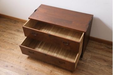 アンティーク家具　和製アンティーク　前面ケヤキ玉杢材　銅金具が味わい深いローボード(ローチェスト、引き出し)