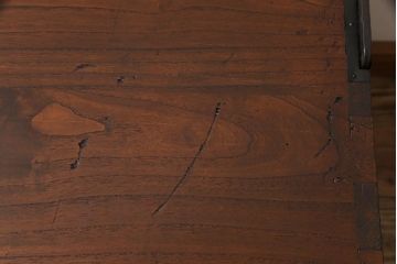 アンティーク家具　和製アンティーク　前面ケヤキ玉杢材　銅金具が味わい深いローボード(ローチェスト、引き出し)