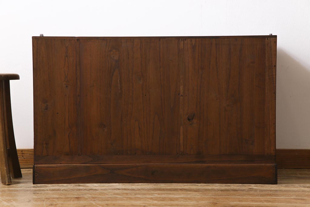 アンティーク家具　和製アンティーク　前面ケヤキ玉杢材　銅金具が味わい深いローボード(ローチェスト、引き出し)