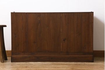 アンティーク家具　和製アンティーク　前面ケヤキ玉杢材　銅金具が味わい深いローボード(ローチェスト、引き出し)