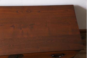 アンティーク家具　和製アンティーク　リメイク　桜丸金具　黒い金具がアクセントの米沢箪笥ローボード(ローチェスト、引き出し、和タンス)