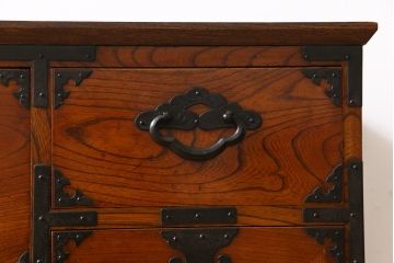 アンティーク家具　和製アンティーク　リメイク　桜丸金具　片開き戸付き米沢箪笥ローボード(ローチェスト、引き出し、和タンス)