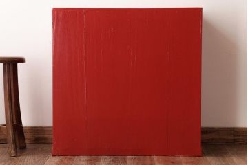 アンティーク家具　昭和初期　鮮やかな赤色が目を引く総桐材の箪笥(サイドチェスト、桐箪笥、桐たんす)