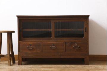 レトロ家具　昭和レトロ　モールガラスがおしゃれな脚付き箪笥ローボード(収納棚、戸棚)