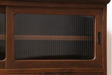 レトロ家具　昭和レトロ　モールガラスがおしゃれな脚付き箪笥ローボード(収納棚、戸棚)