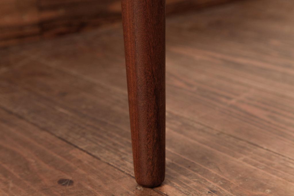 北欧家具　G-PLAN(ジープラン)　チーク材　 黒のレザーがおしゃれなダイニングチェア(椅子、ダイニングチェア、ワークチェア)(2)