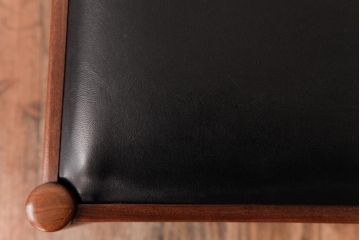 北欧家具　G-PLAN(ジープラン)　チーク材　 黒のレザーがおしゃれなダイニングチェア(椅子、ダイニングチェア、ワークチェア)(3)